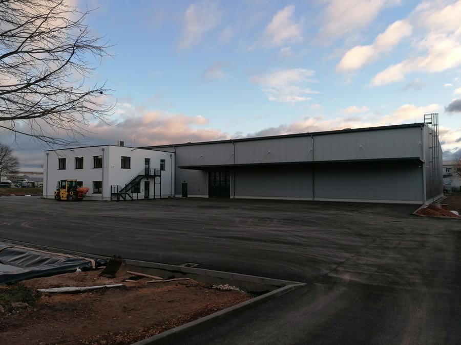 Neubau Halle + Büro für die ZEV Zwickau
